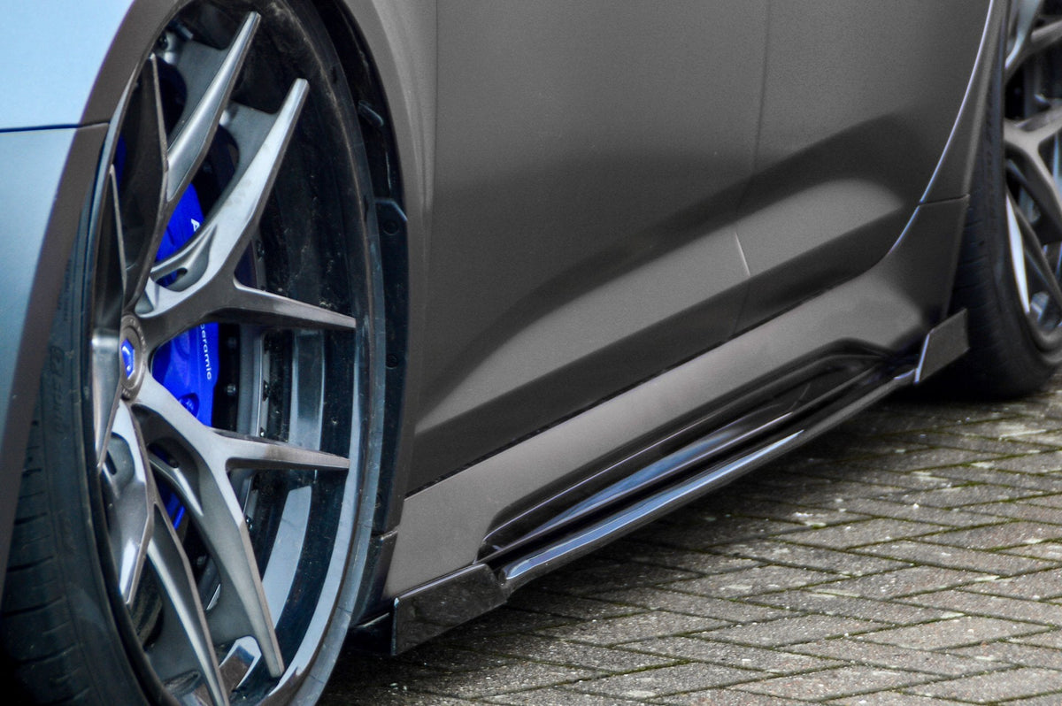 Seitenschweller mit Wing vorne und hinten passend für Audi RS7 C8