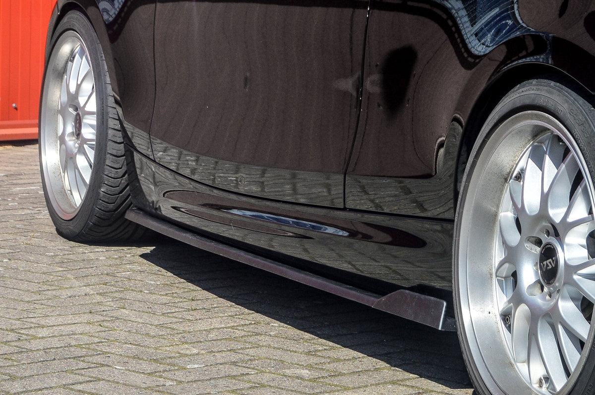 Cup 3 Seitenschweller mit Wing passend für BMW 1er E82 E88 mit M-Paket