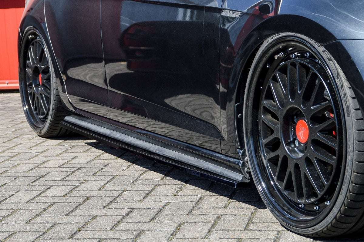 Cup Seitenschweller passend für VW Golf 7 GTI GTD