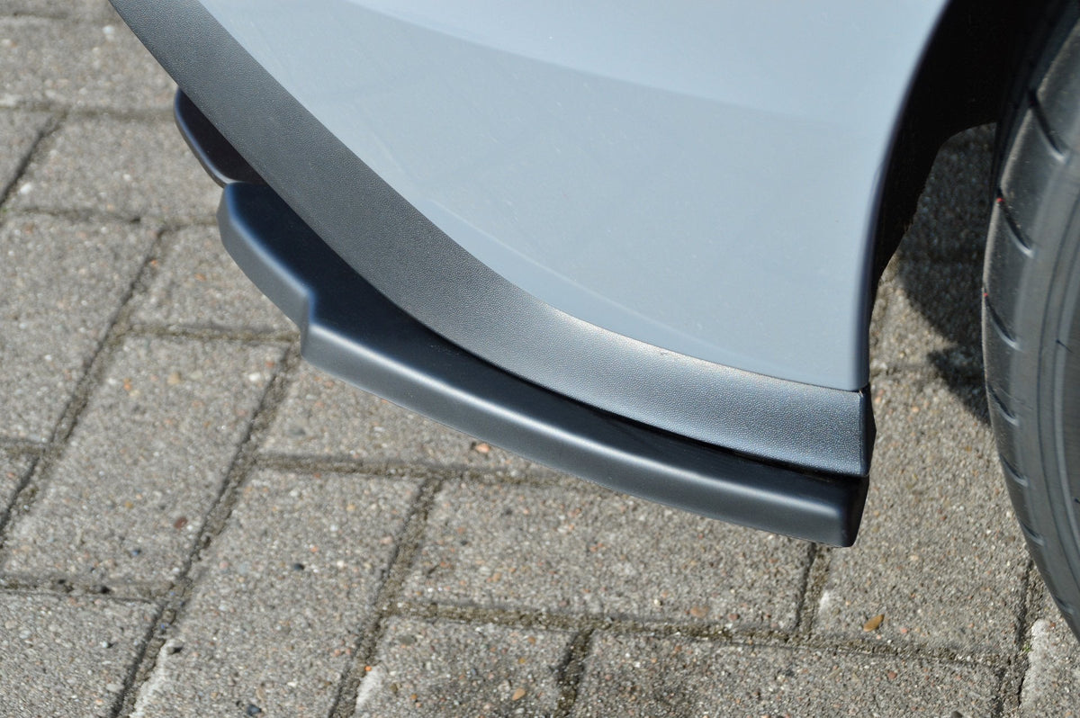 Gefräster Heckansatz mit Seitenteilen passend für VW Golf 8 GTD