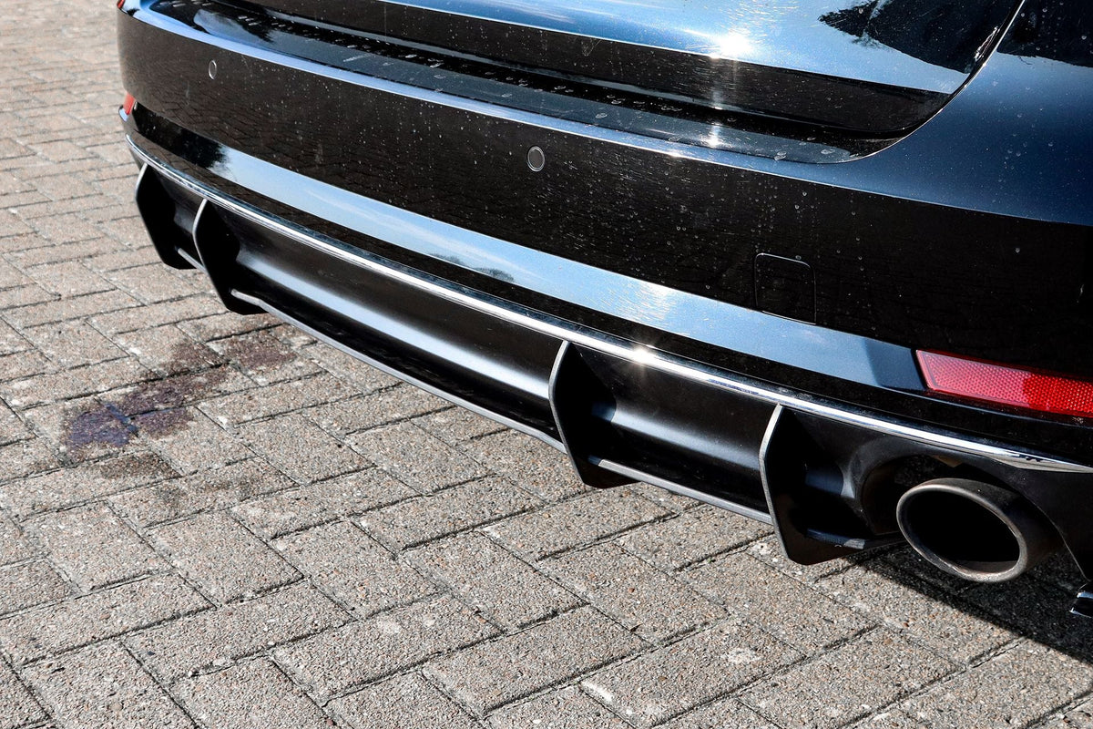 Gefräster Heckansatz aus ABS passend für Audi A4 B9 Avant mit Endrohr L/R