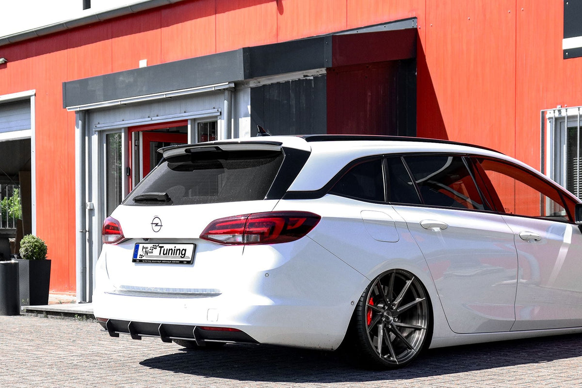 Gefräster Heckansatz passend für Opel Astra K Sportstourer ohne Endrohr