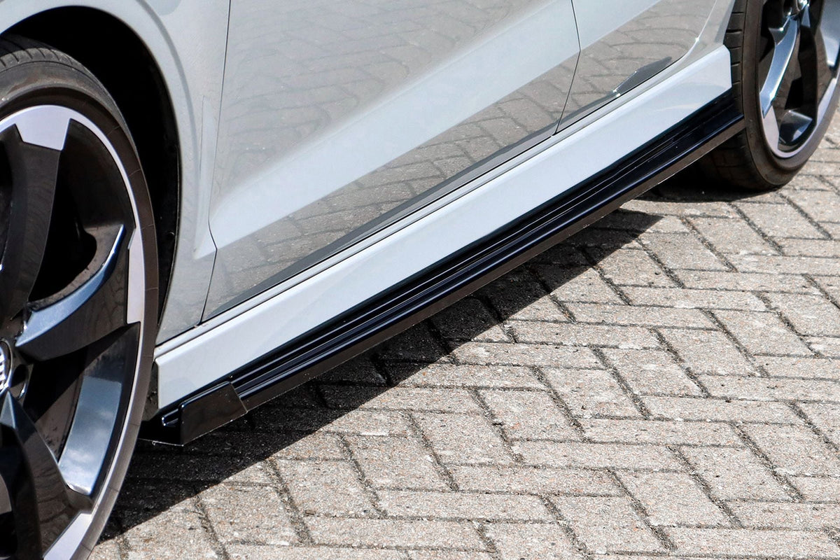 Seitenschweller mit Wings vorne passend für Audi A3 8VS S3 + RS3 Limousine