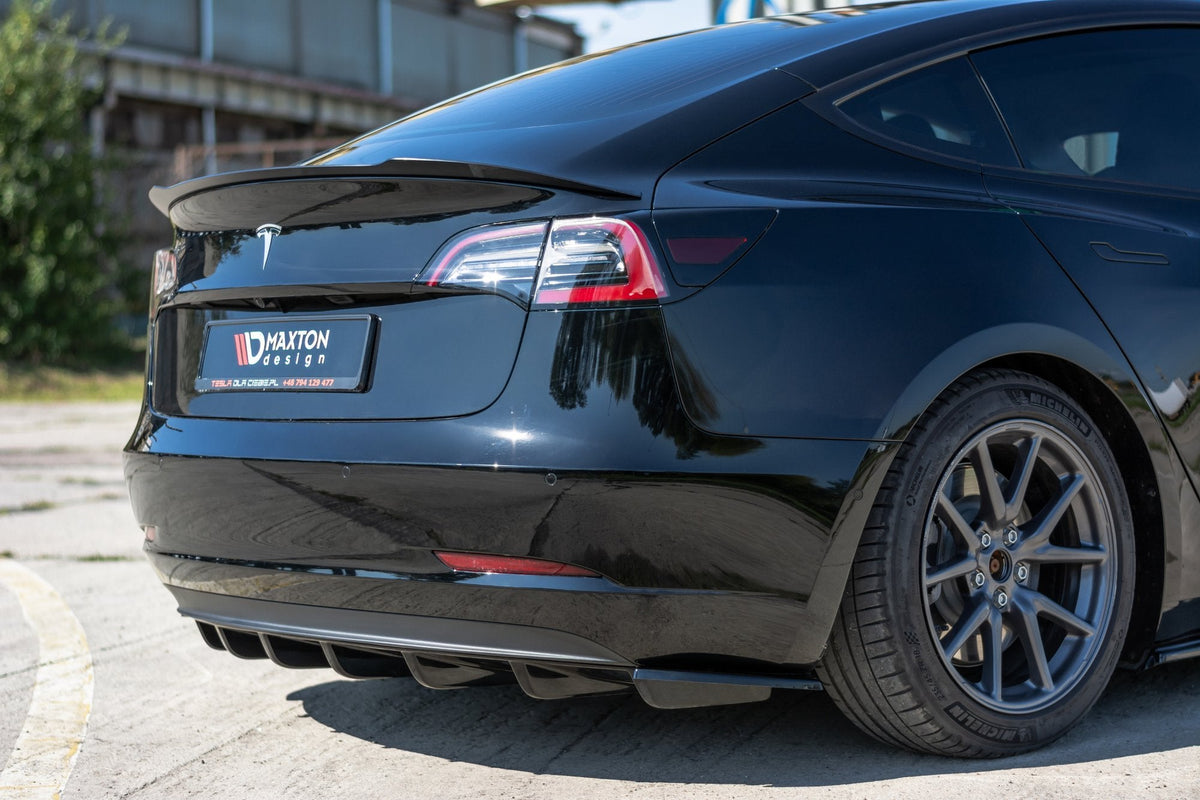 Maxton Design - Diffusor Heck Ansatz für Tesla Model 3 - Aerowerk.