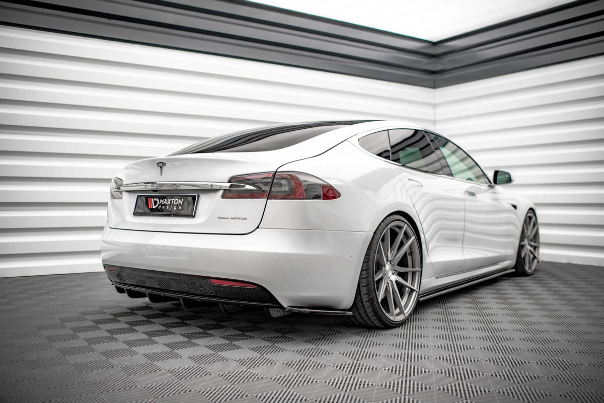 Maxton Design - Diffusor Heck Ansatz für Tesla Model S Facelift - Aerowerk.