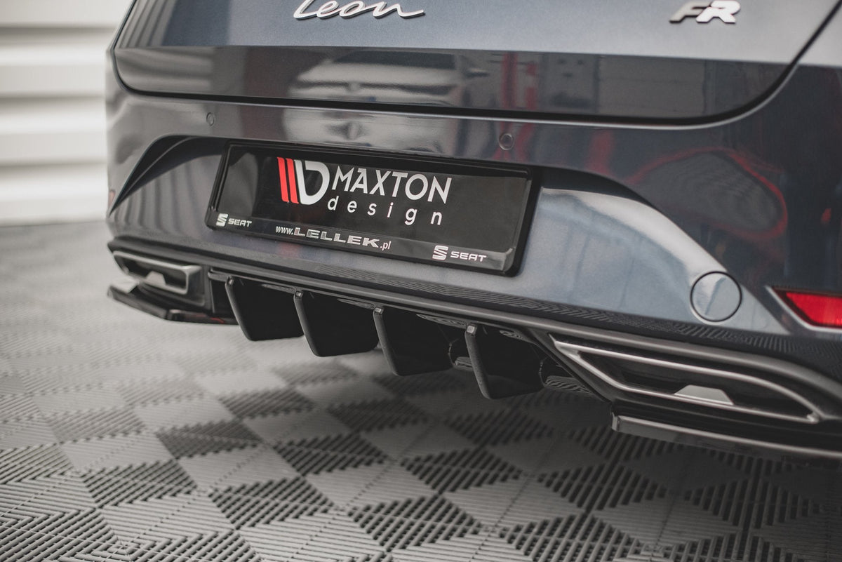 Maxton Design - Diffusor V1 Heck Ansatz für Seat Leon FR ST Mk4 - Aerowerk.