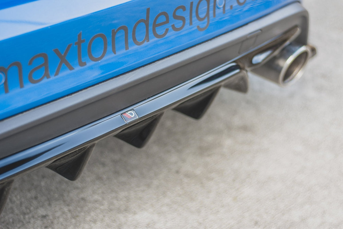 Maxton Design - Diffusor V2 Heck Ansatz für Ford Focus Hatchback ST Mk4 - Aerowerk.