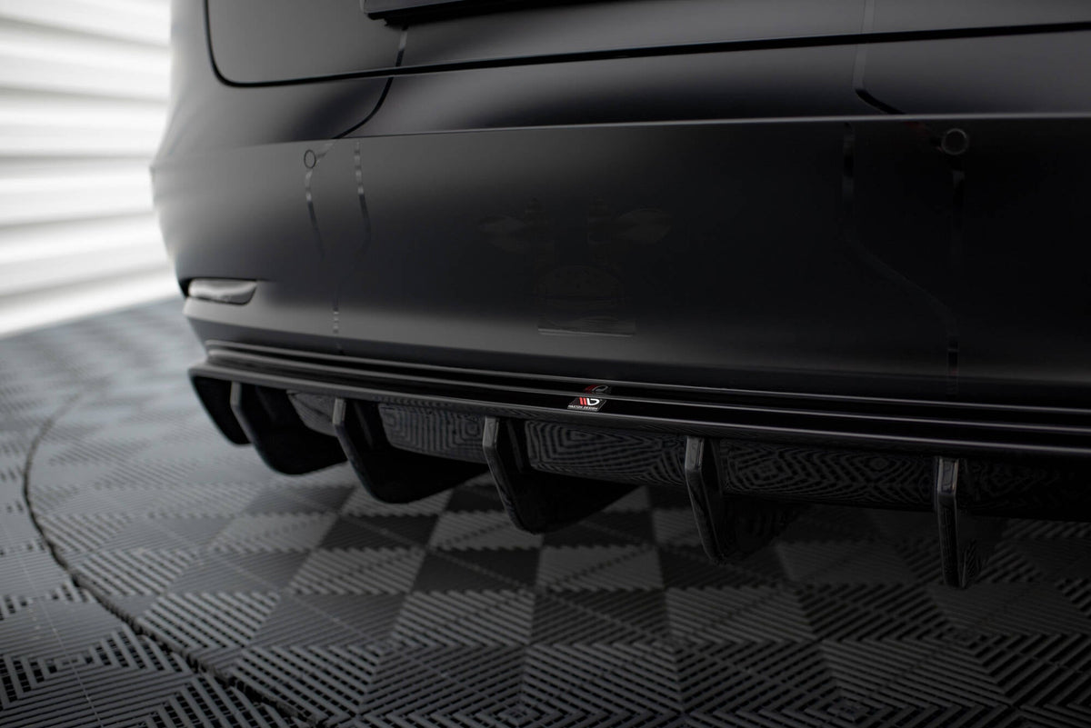 Maxton Design - Diffusor V2 Heck Ansatz für Tesla Model 3 - Aerowerk.
