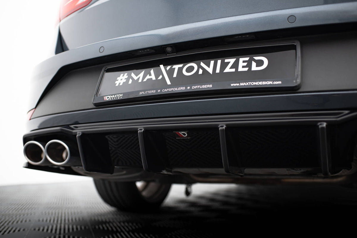 Maxton Design - Diffusor V3 Heck Ansatz für Seat Leon Cupra ST Mk3 FL - Aerowerk.