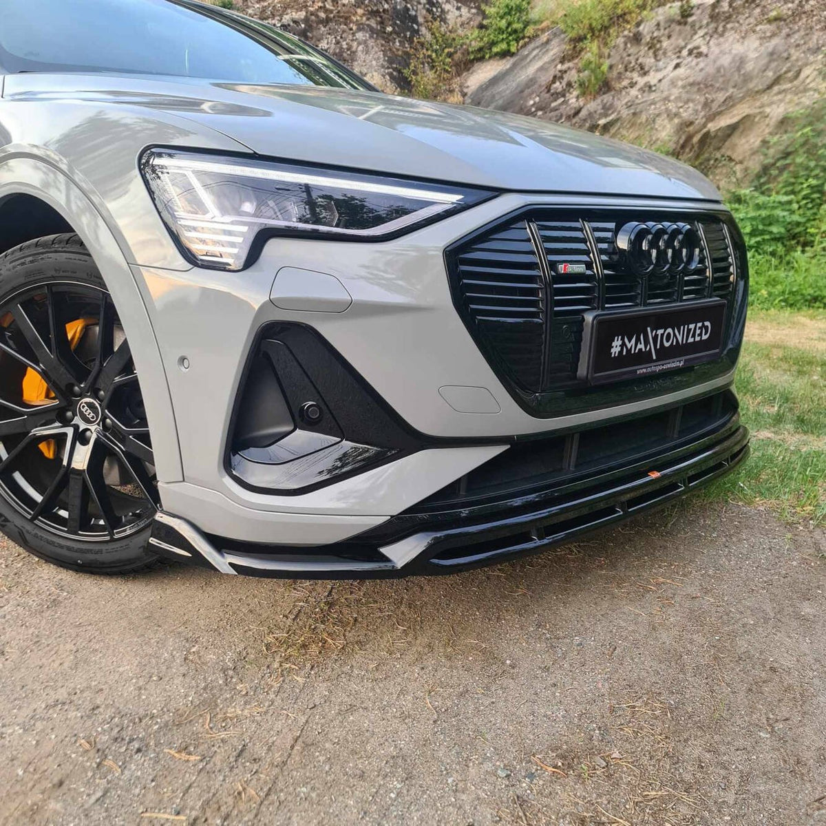 Maxton Design - Frontlippe für Audi e - Tron S - Line - Aerowerk.