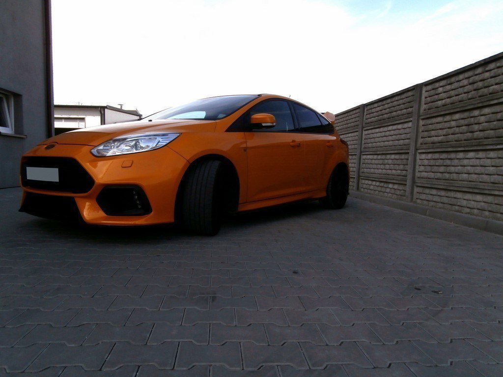 Maxton Design - Frontstoßstange passend für FORD FOCUS MK3 VORFL (FOCUS RS 2015 LOOK) mit LED - Aerowerk.
