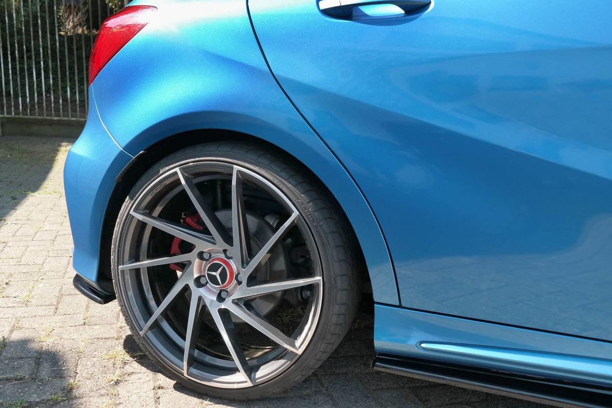 Maxton Design - Heck Ansatz Flaps Diffusor für Mercedes W176 AMG - LINE vor Facelift - Aerowerk.