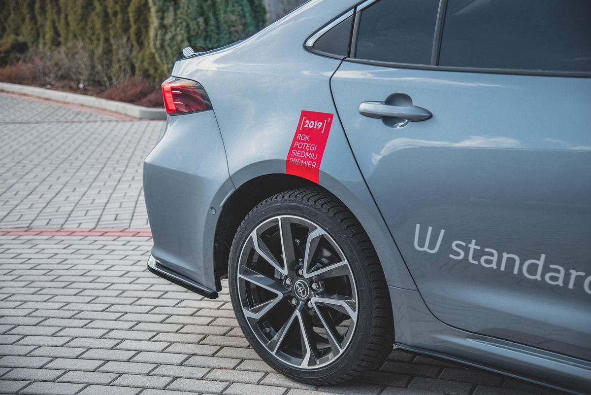 Maxton Design - Heck Ansatz Flaps Diffusor für Toyota Corolla XII Limousine - Aerowerk.