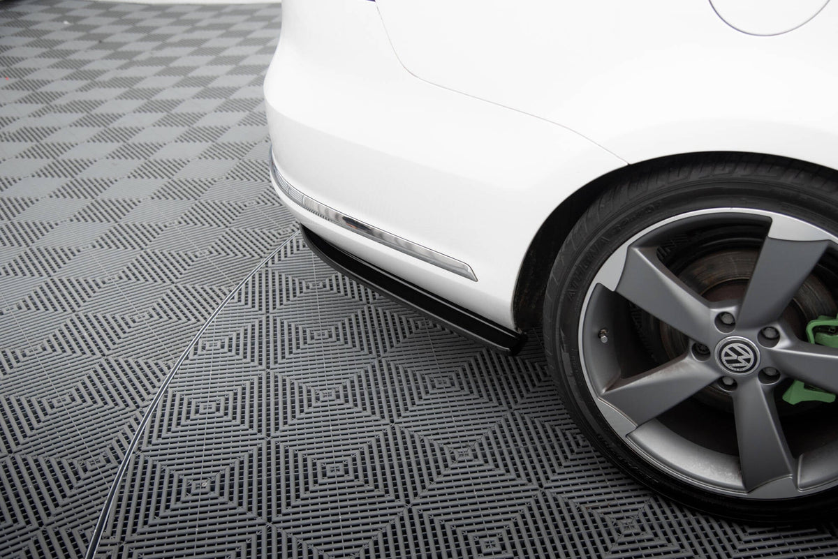 Maxton Design - Heck Ansatz Flaps Diffusor für VW Passat Variant B7 - Aerowerk.