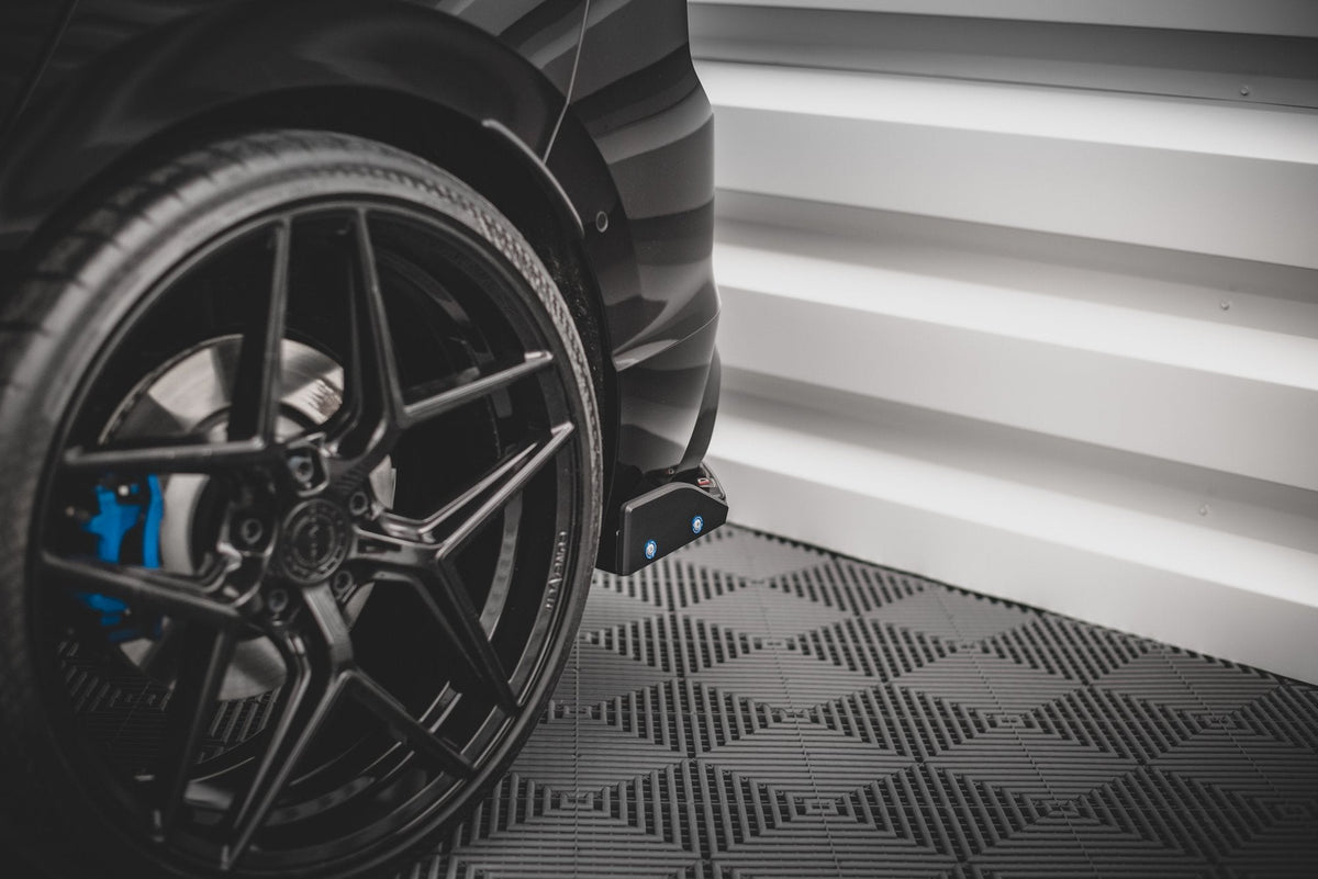 Maxton Design - Heck Ansatz Flaps Diffusor V2 + Flaps für VW Golf R Mk8 Facelift - Aerowerk.