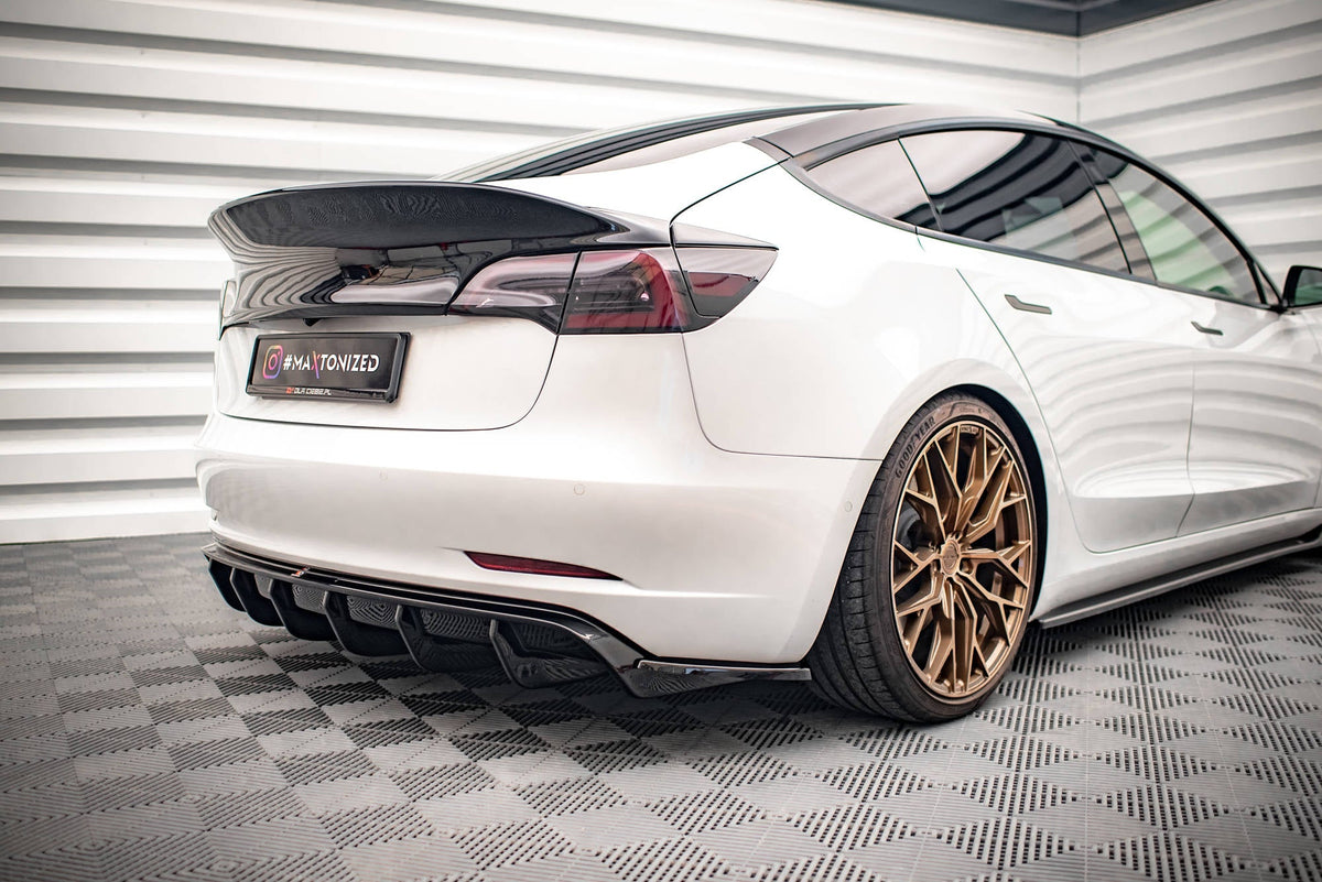 Maxton Design - Heck Ansatz Flaps Diffusor V2 für Tesla Model 3 - Aerowerk.