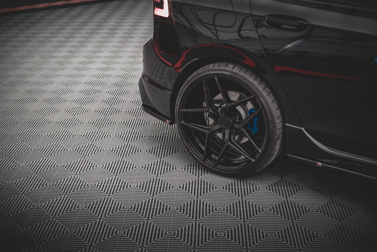Maxton Design - Heck Ansatz Flaps Diffusor V3 für VW Golf R Mk8 Facelift - Aerowerk.