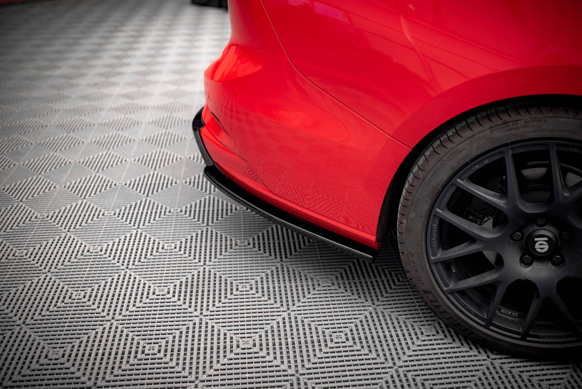 Maxton Design - Heck Ansatz Flaps Diffusor V7 für Ford Focus Kombi ST Mk4 - Aerowerk.