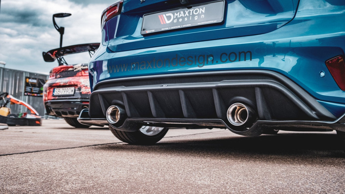 Maxton Design - Heck Diffusor für Ford Focus Hatchback St - line Mk4 - Aerowerk.