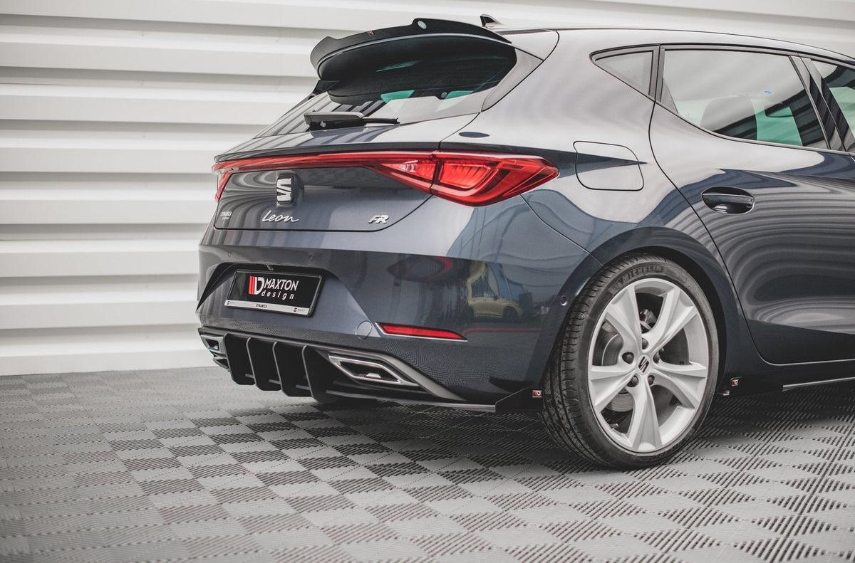 Maxton Design - Hintere Seiten Flaps für Seat Leon FR Hatchback Mk4 - Aerowerk.