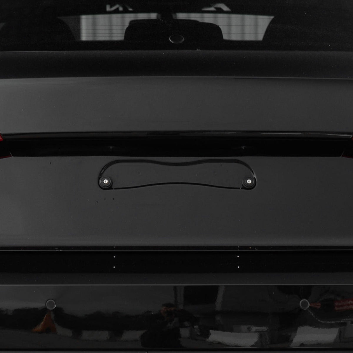 FLOW DOWN® Magnet-Kennzeichenhalter für Audi A3/S3/RS3 TT/RS – Rahmenlose Magnet-Kennzeichenhalter für eine unsichtbare, sichere und schnelle Befestigung. Perfekt für Fotoshootings und ein cleanes Fahrzeug-Design. Kompatibel mit Alu- und 3D-Kennzeichen sowie internationalen Nummernschildern.