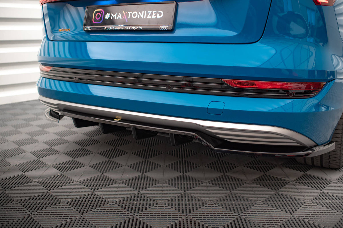 Maxton Design - Mittlerer Cup Diffusor DTM Look Heck Ansatz für Audi e - tron - Aerowerk.