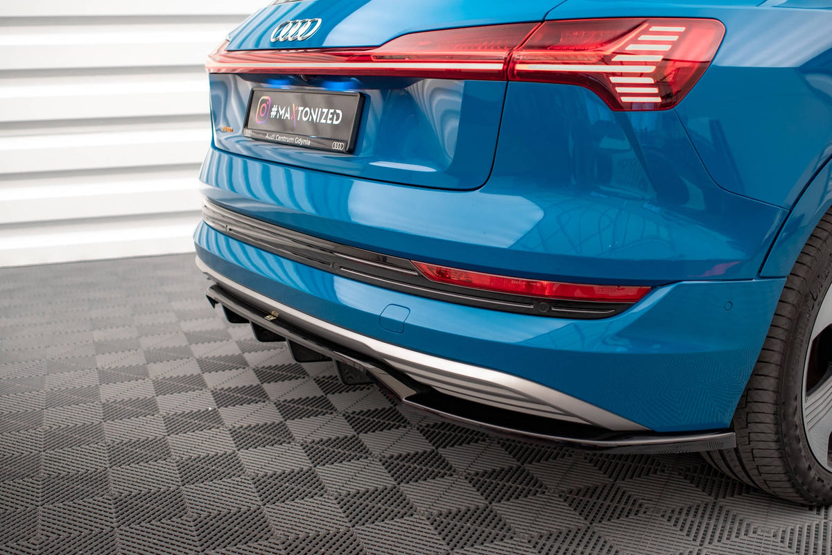Maxton Design - Mittlerer Cup Diffusor DTM Look Heck Ansatz für Audi e - tron - Aerowerk.