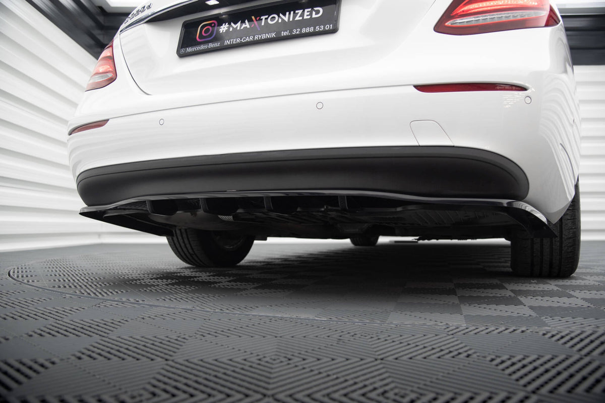 Maxton Design - Mittlerer Cup Diffusor DTM Look Heck Ansatz für Mercedes - Benz E W213 - Aerowerk.