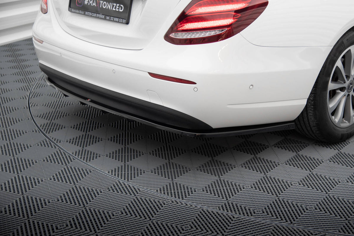 Maxton Design - Mittlerer Cup Diffusor DTM Look Heck Ansatz für Mercedes - Benz E W213 - Aerowerk.