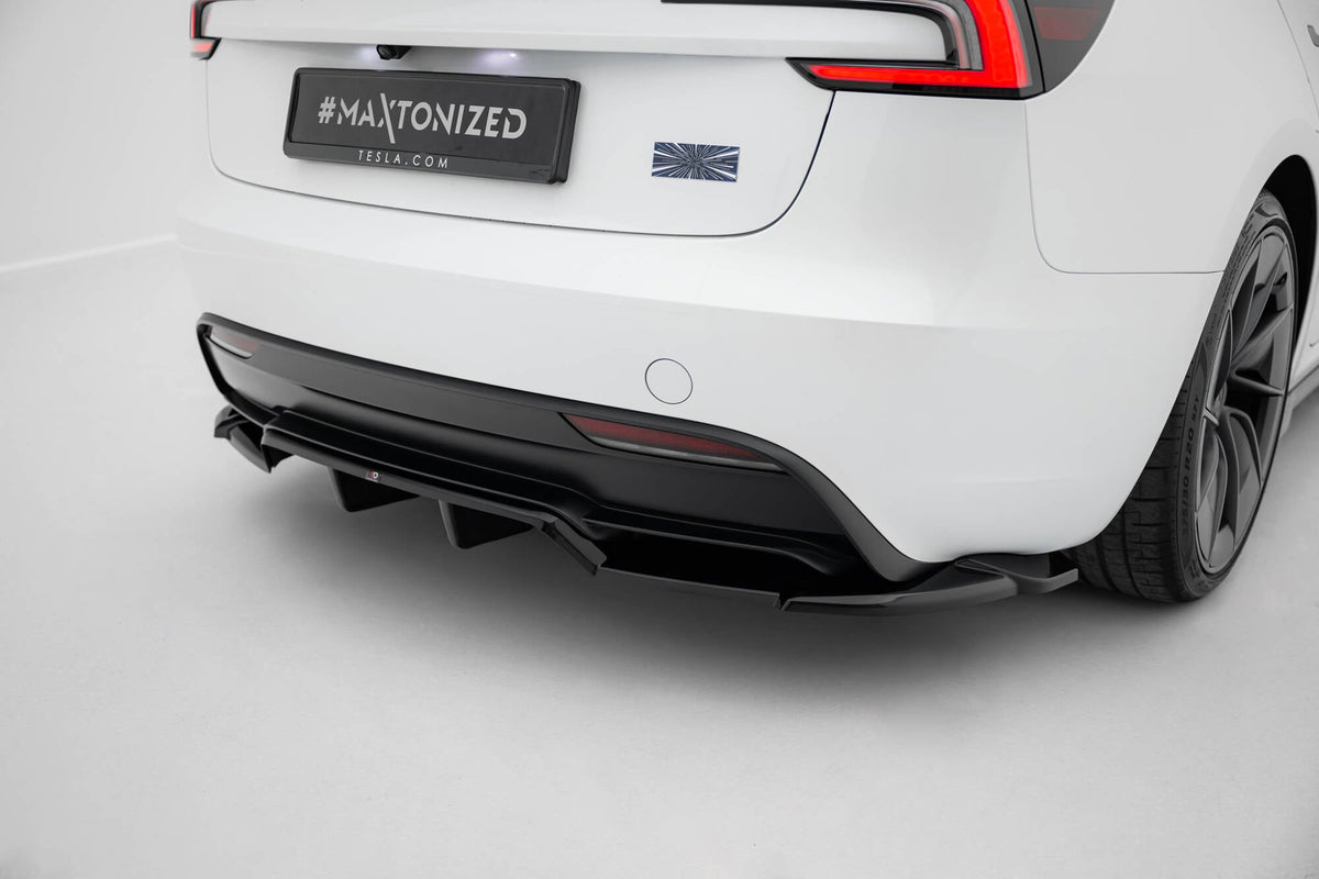 Maxton Design - Mittlerer Cup Diffusor V2 DTM Look Heck Ansatz für Tesla Model 3 Performance Mk1 Facelift - Aerowerk.