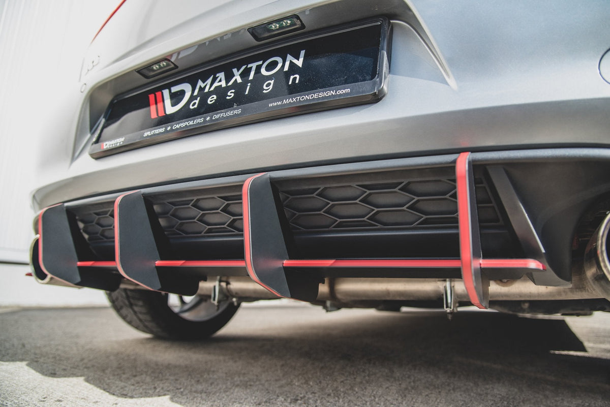 Maxton Design - Robuste Racing Diffusor V2 für VW Golf 7 GTI - Aerowerk.