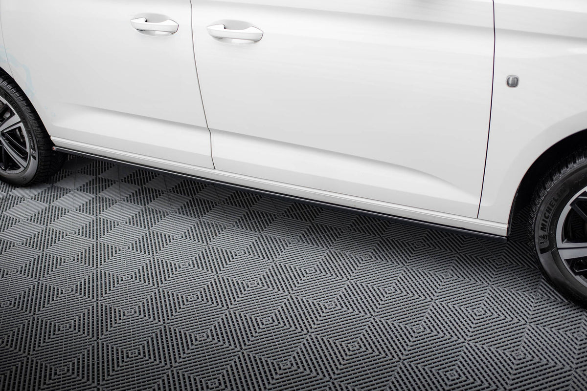 Maxton Design - Seitenschweller Ansatz für VW Caddy Maxi Mk5 - Aerowerk.