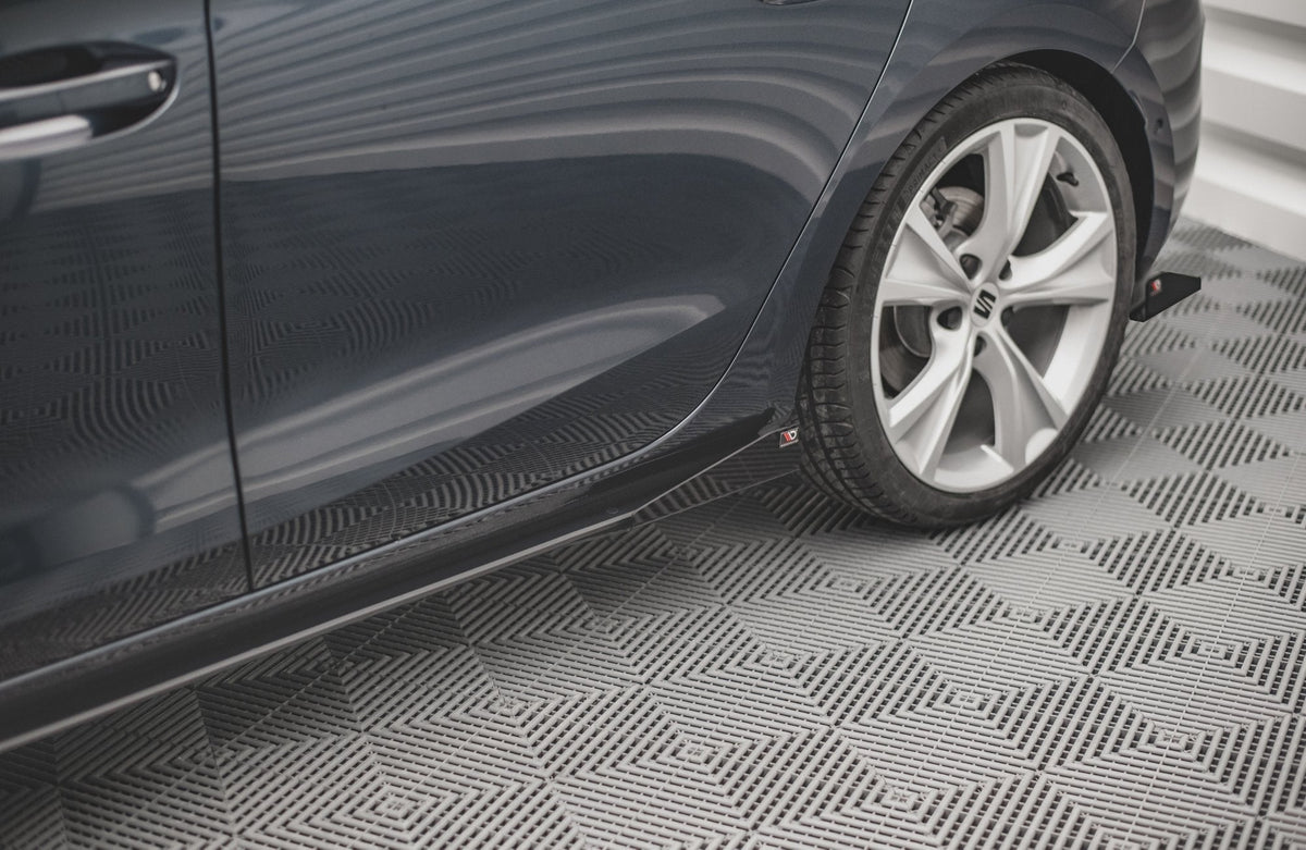 Maxton Design - Seitenschweller Flaps für Seat Leon FR Mk4 - Aerowerk.