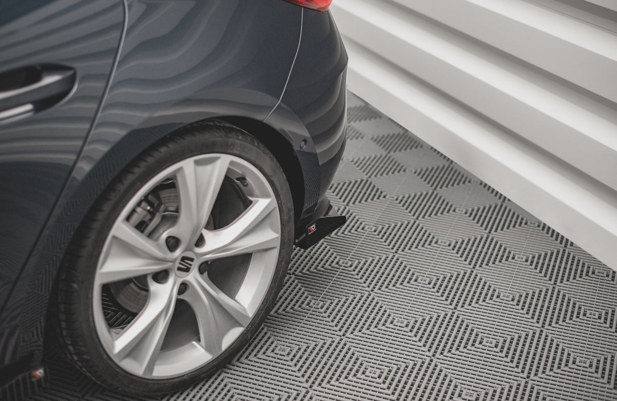 Maxton Design - Street Pro Diffusor Heck Ansatz + Flaps für Seat Leon FR Hatchback Mk4 - Aerowerk.