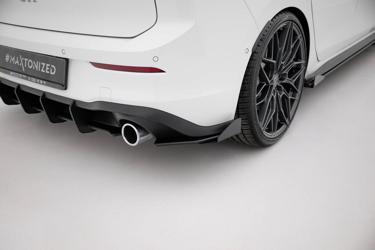 Maxton Design - Street Pro Heck Ansatz Flaps Diffusor + Flaps für VW Golf GTI / GTE Mk8 - Aerowerk.