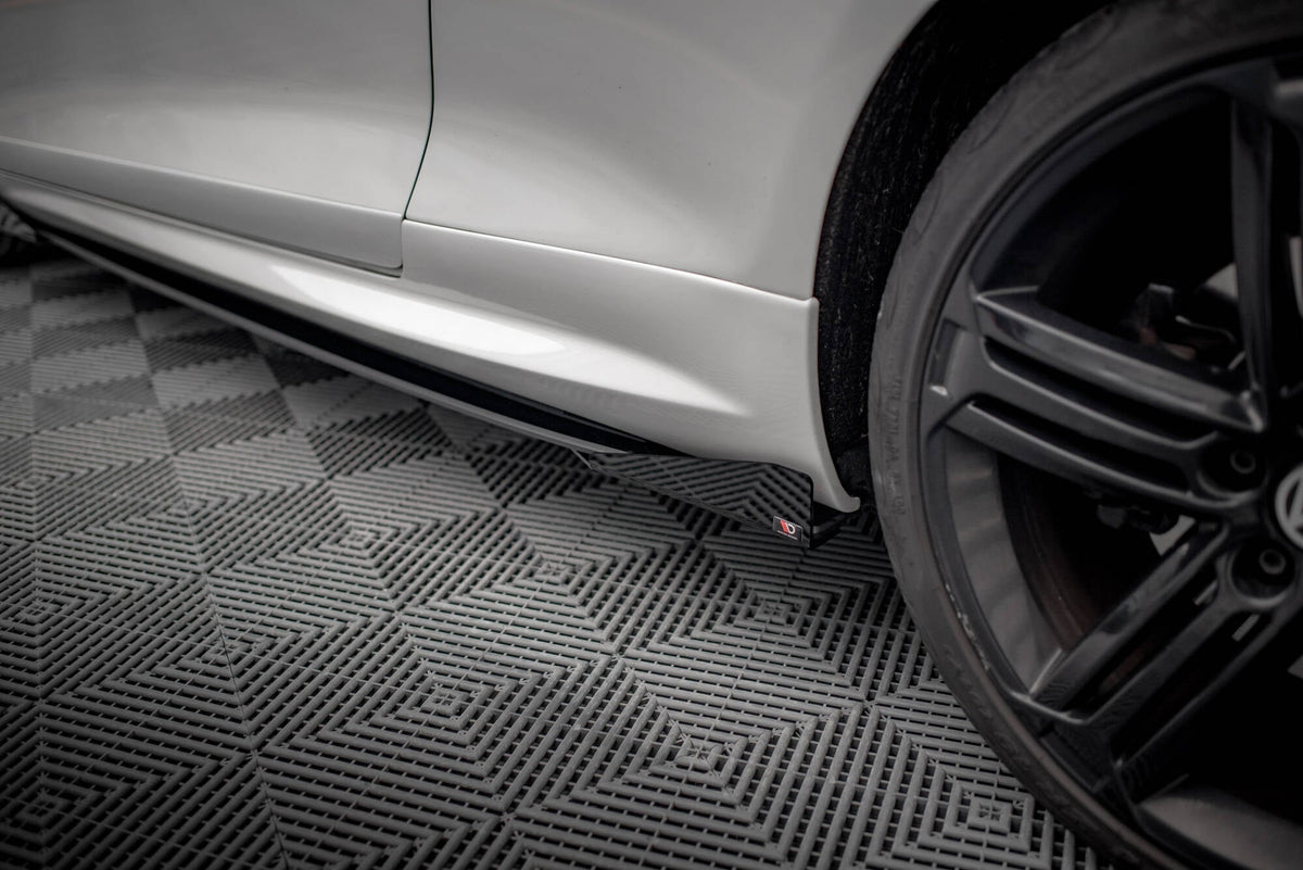 Maxton Design - Street Pro Seitenschweller Ansatz + Flaps für VW Scirocco R Mk3 - Aerowerk.